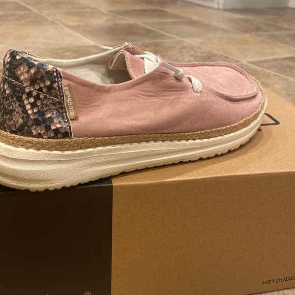 Hey dudes. Pink w/ snake print. Slightly worn. - Picture 3 of 5